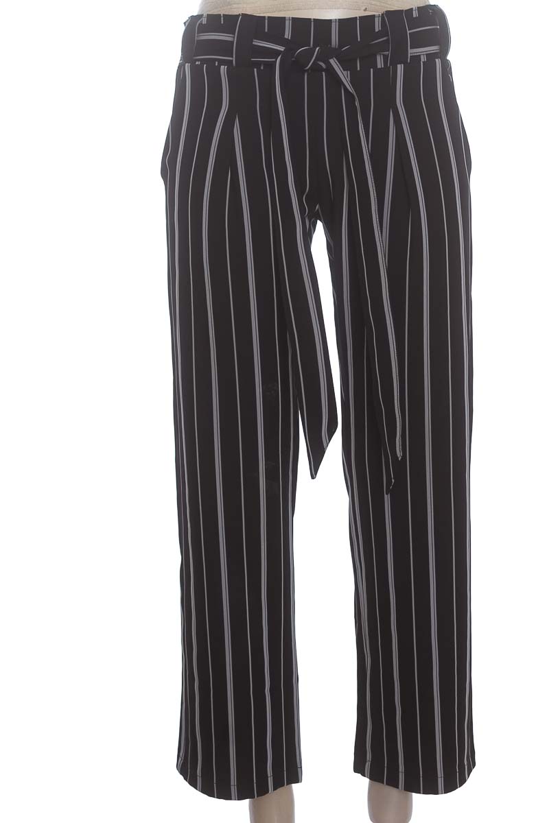 Pantalones color Negro - Closeando