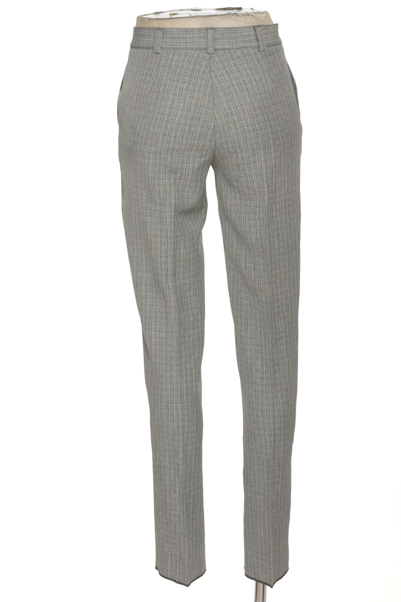 Pantalones color Gris - Closeando