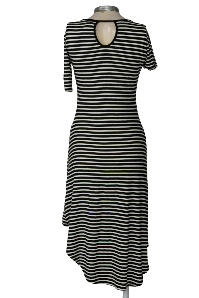 Vestido / Enterizo color Negro - Monteau