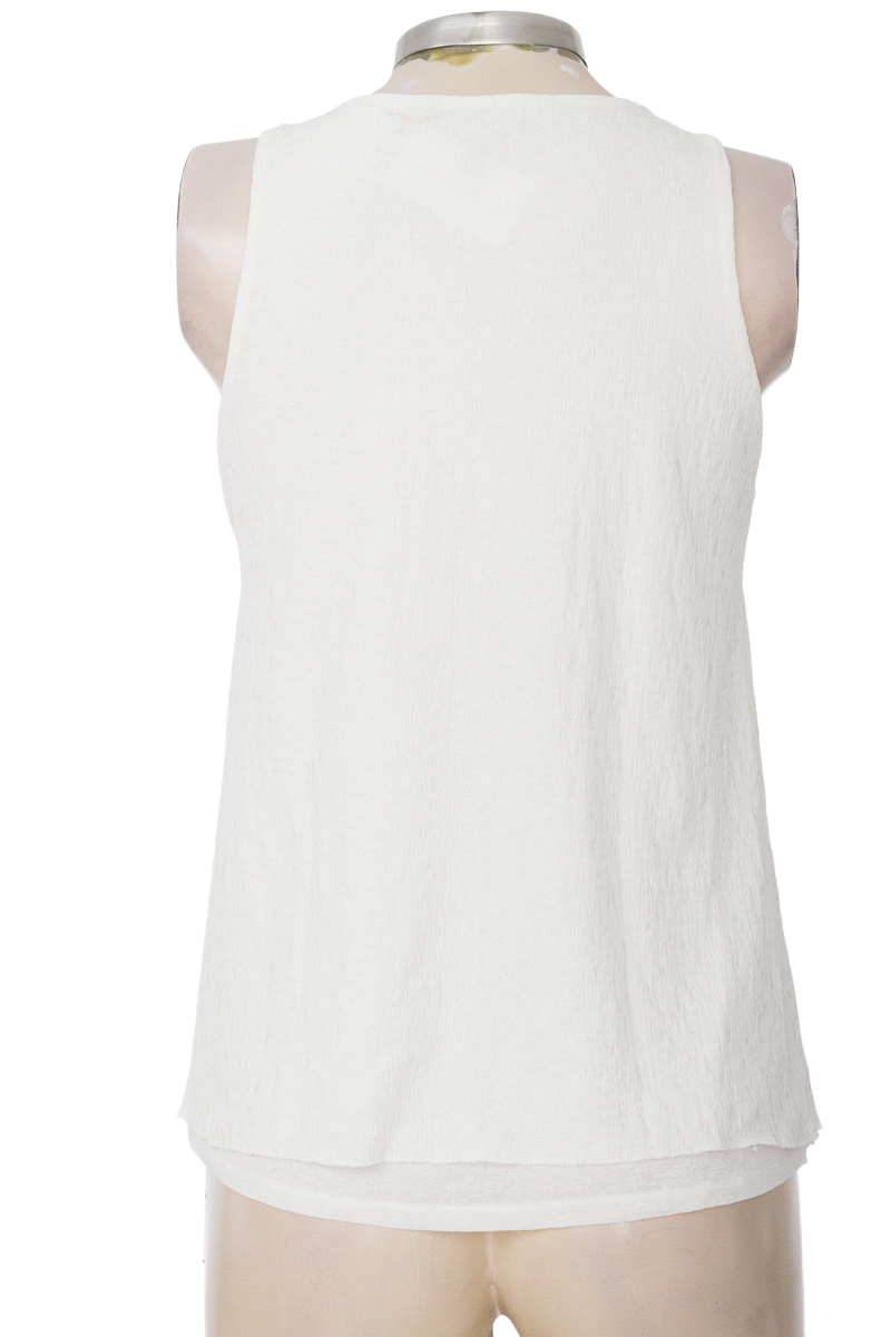 Top / Camiseta color Blanco - MNG