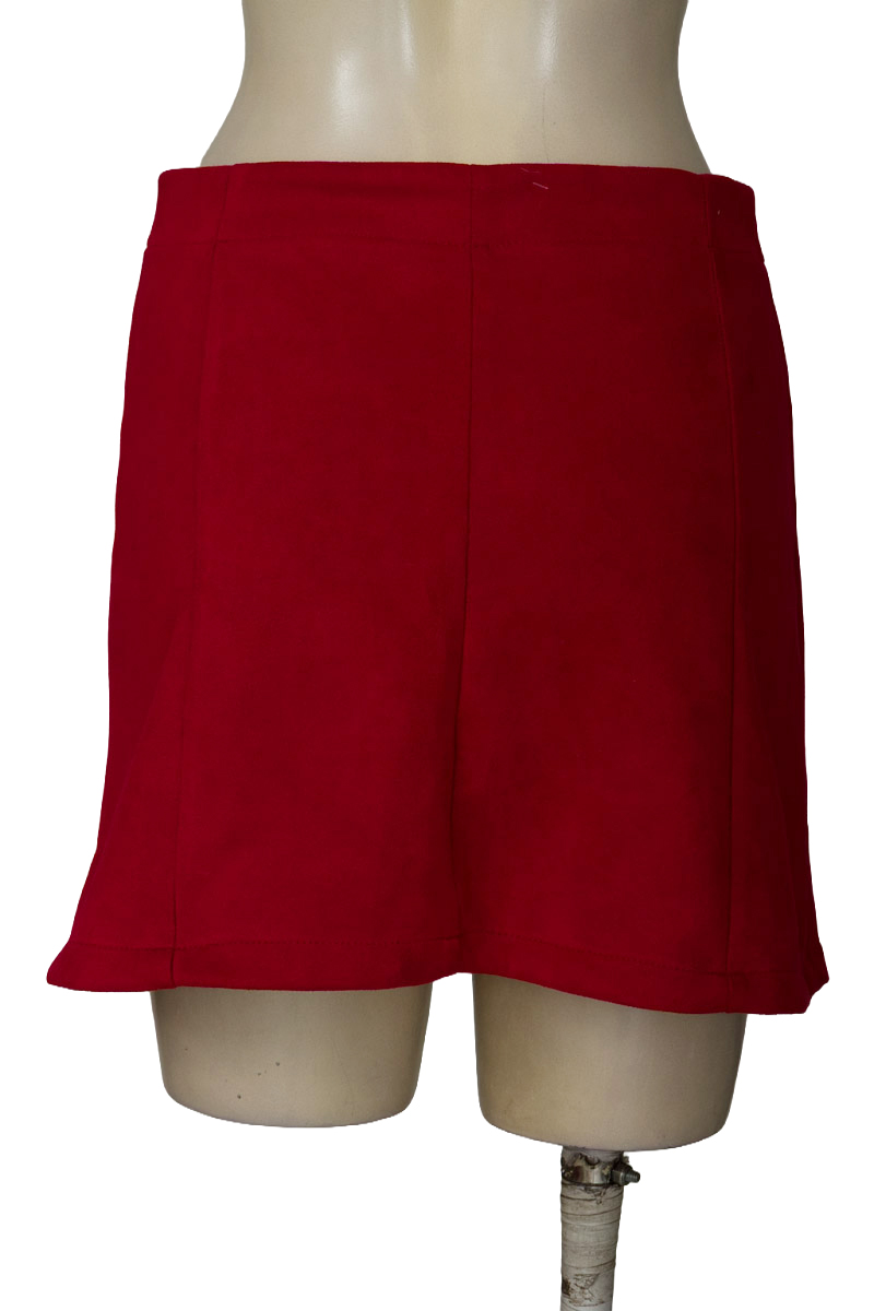 Falda color Rojo - Closeando