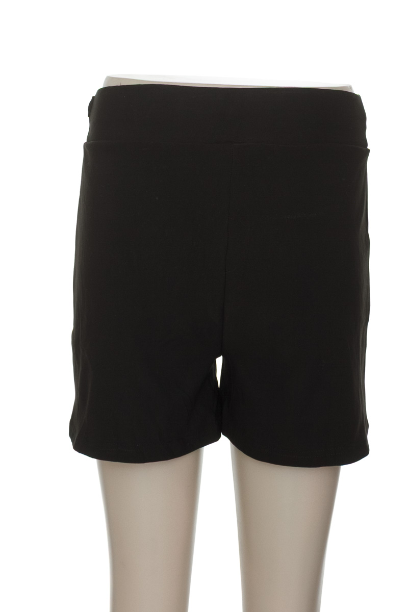 Short color Negro - Closeando