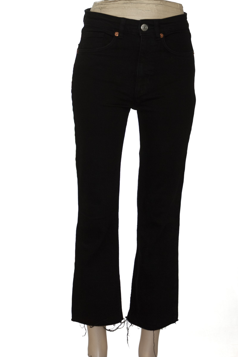 Pantalones color Negro - Zara