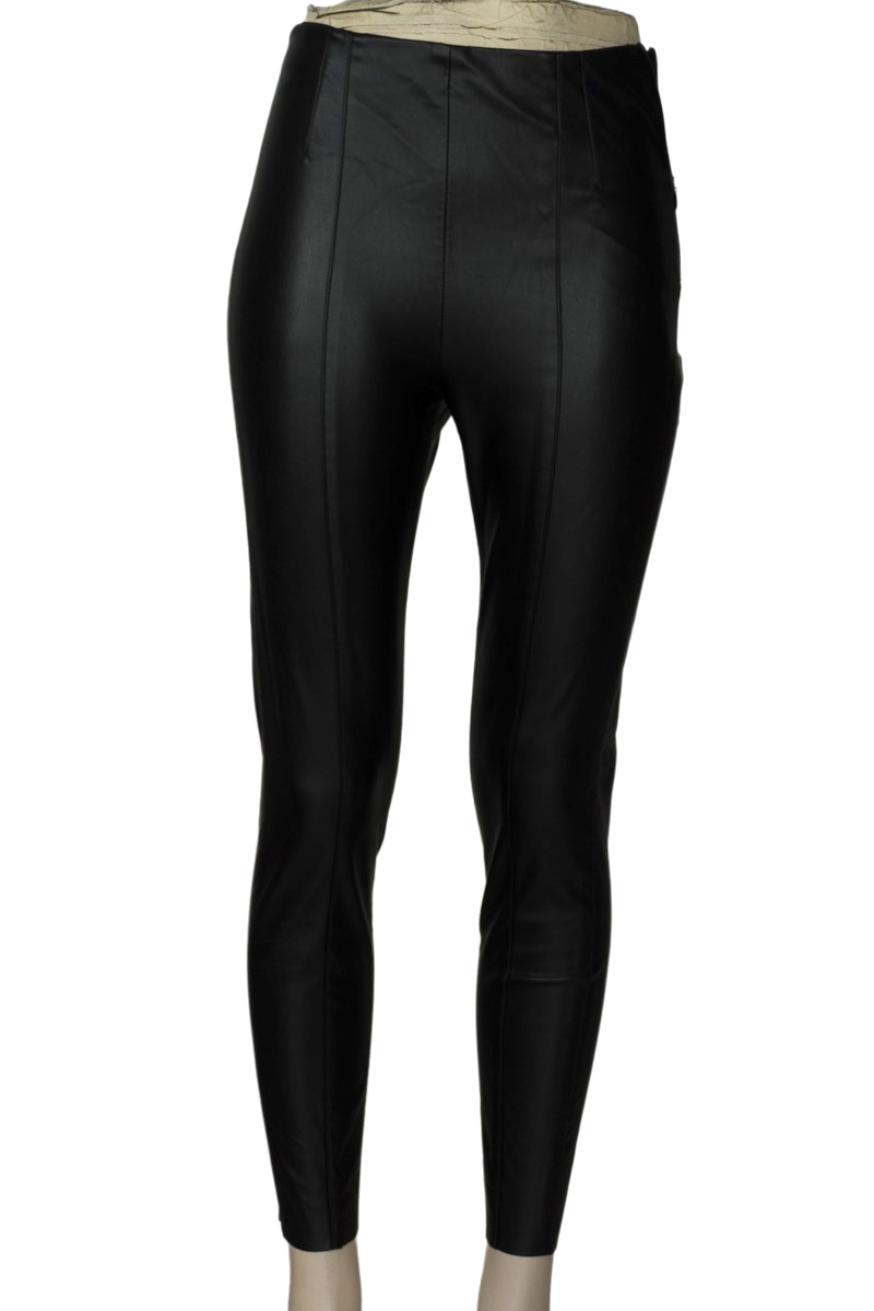 Pantalones color Negro - Zara