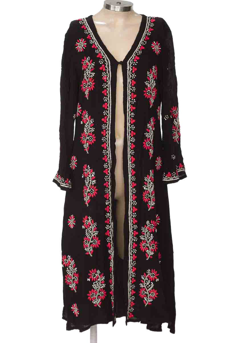 Blusa color Negro - Closeando