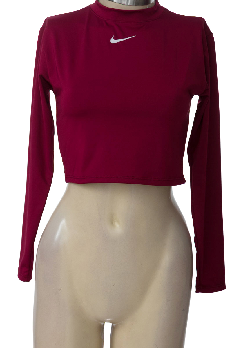 Top / Camiseta color Vinotinto - Closeando