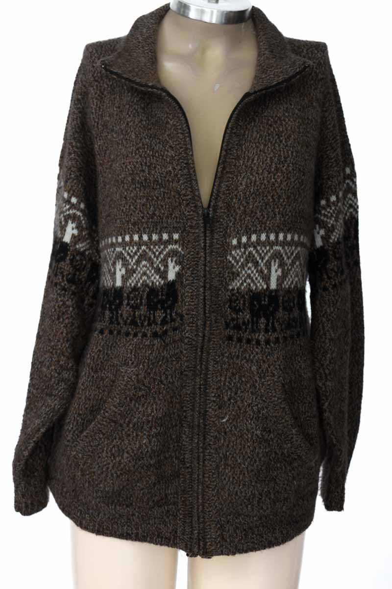 Sweater color Gris - Closeando