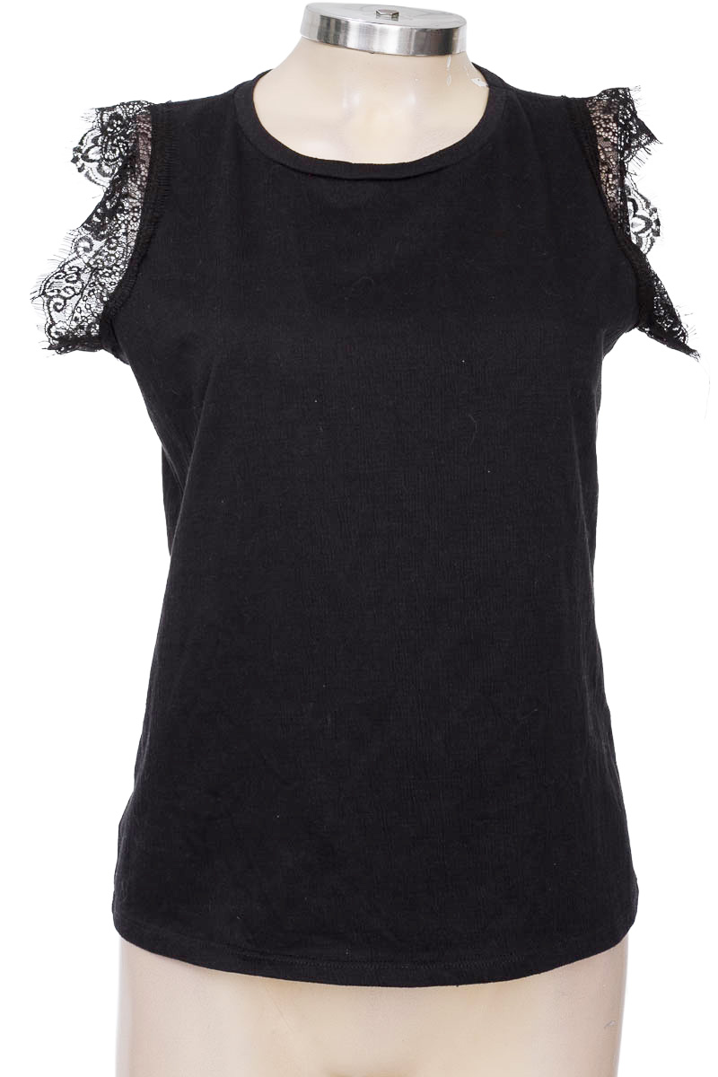 Top / Camiseta color Negro - Carmel