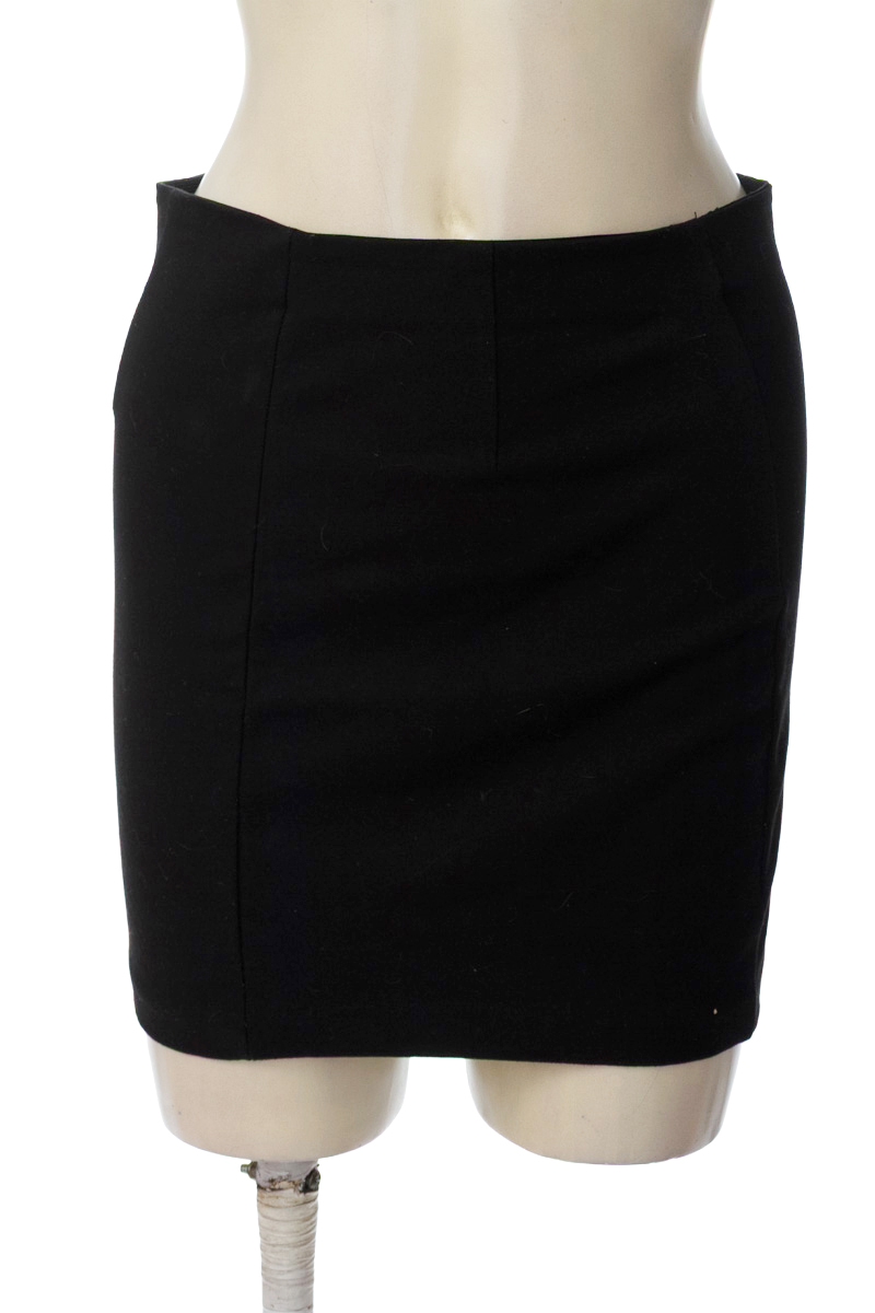 Falda color Negro - Closeando