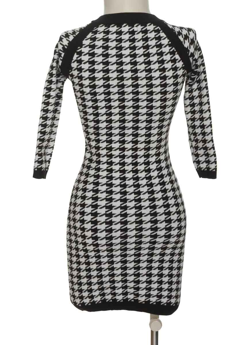 Vestido / Enterizo color Negro - Studio F
