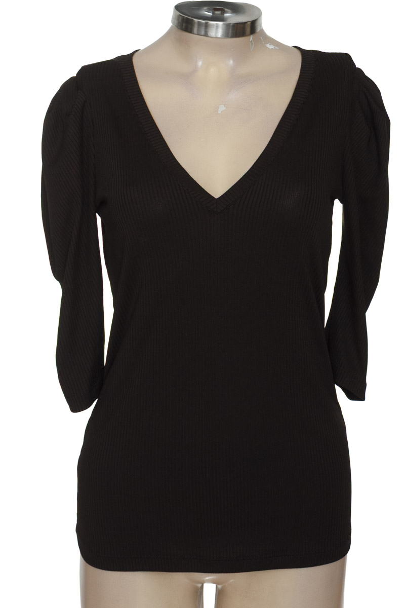 Top / Camiseta color Negro - Punto Blanco