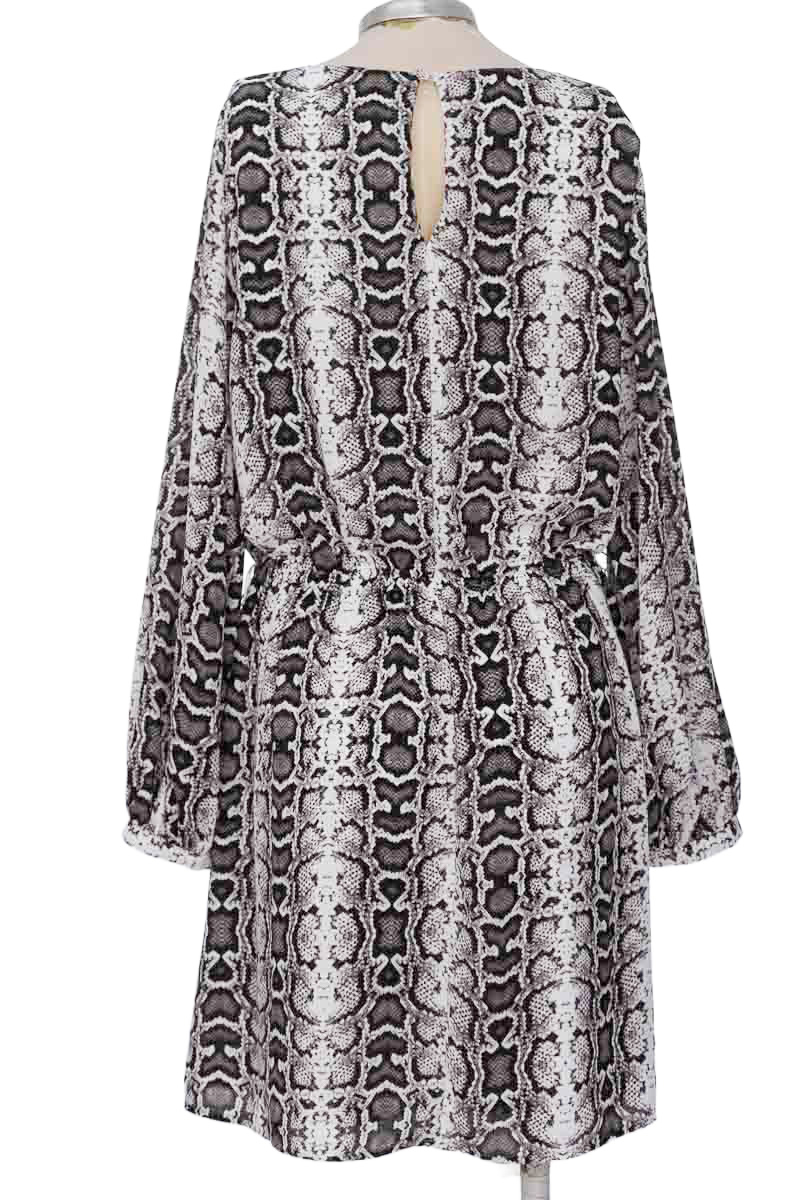 Vestido / Enterizo color Negro - Express