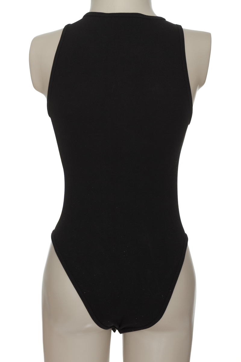 Top / Camiseta color Negro - Pull & Bear