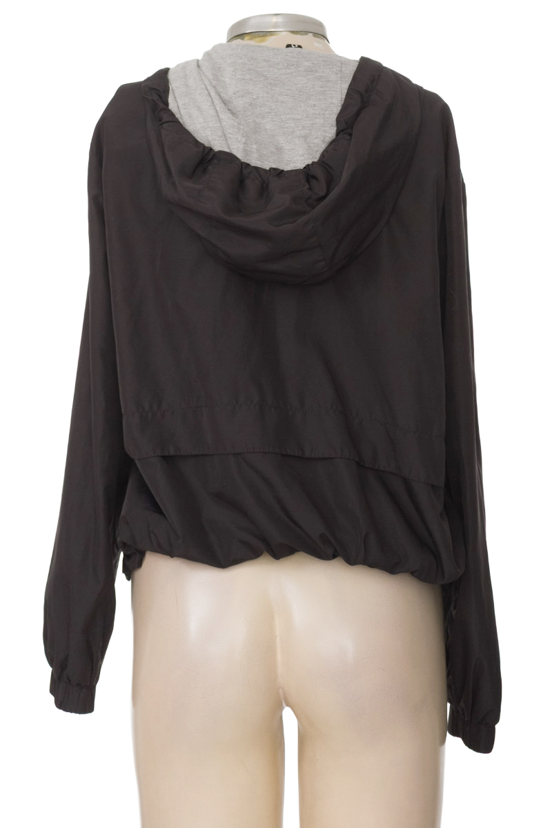 Chaqueta / Abrigo color Negro - Divided by H&M