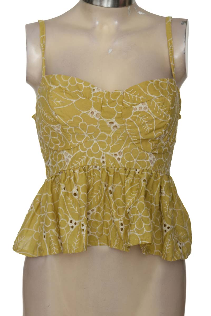 Top / Camiseta color Verde - Closeando