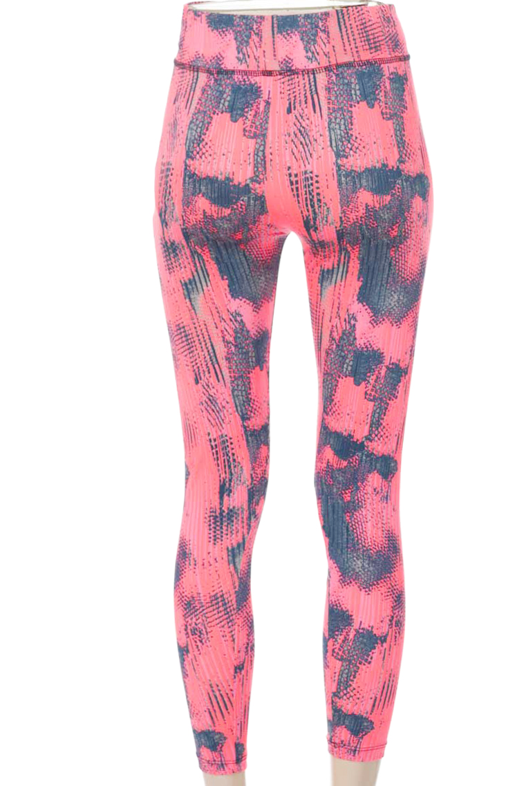 Ropa Deportiva / Salida de Baño color Estampado - Closeando