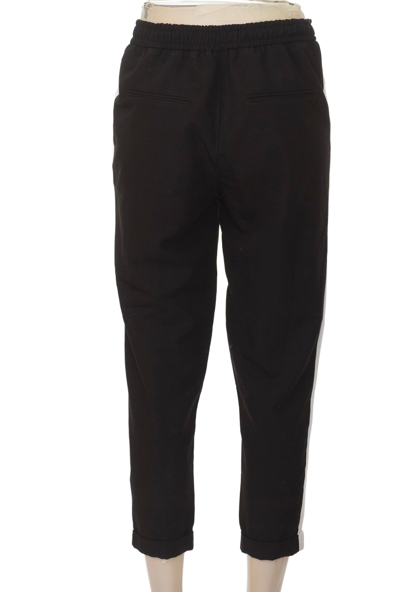 Pantalones color Negro - Pull & Bear