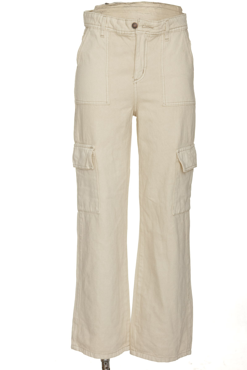 Pantalones color Beige - Closeando