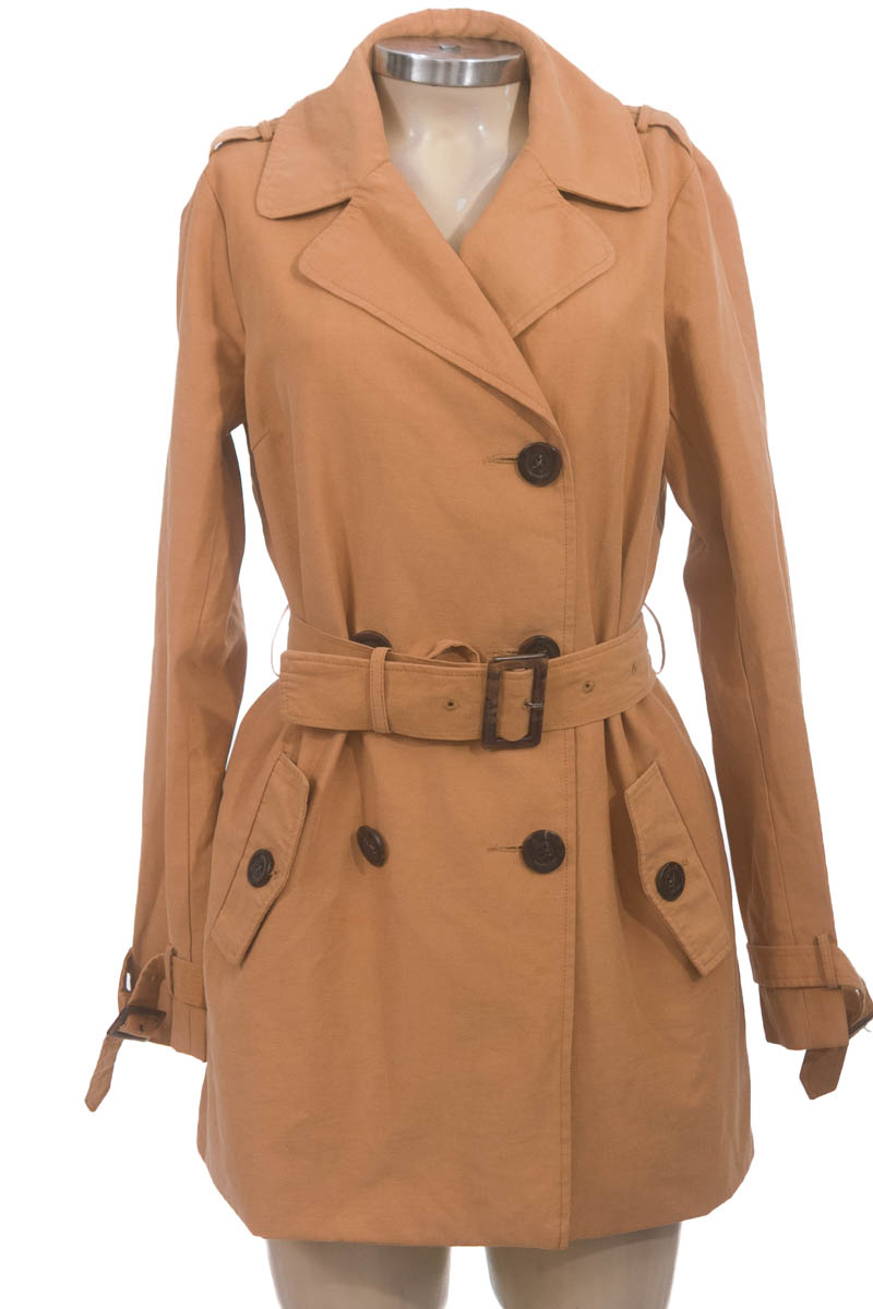 Chaqueta / Abrigo color Naranja - Forever 21