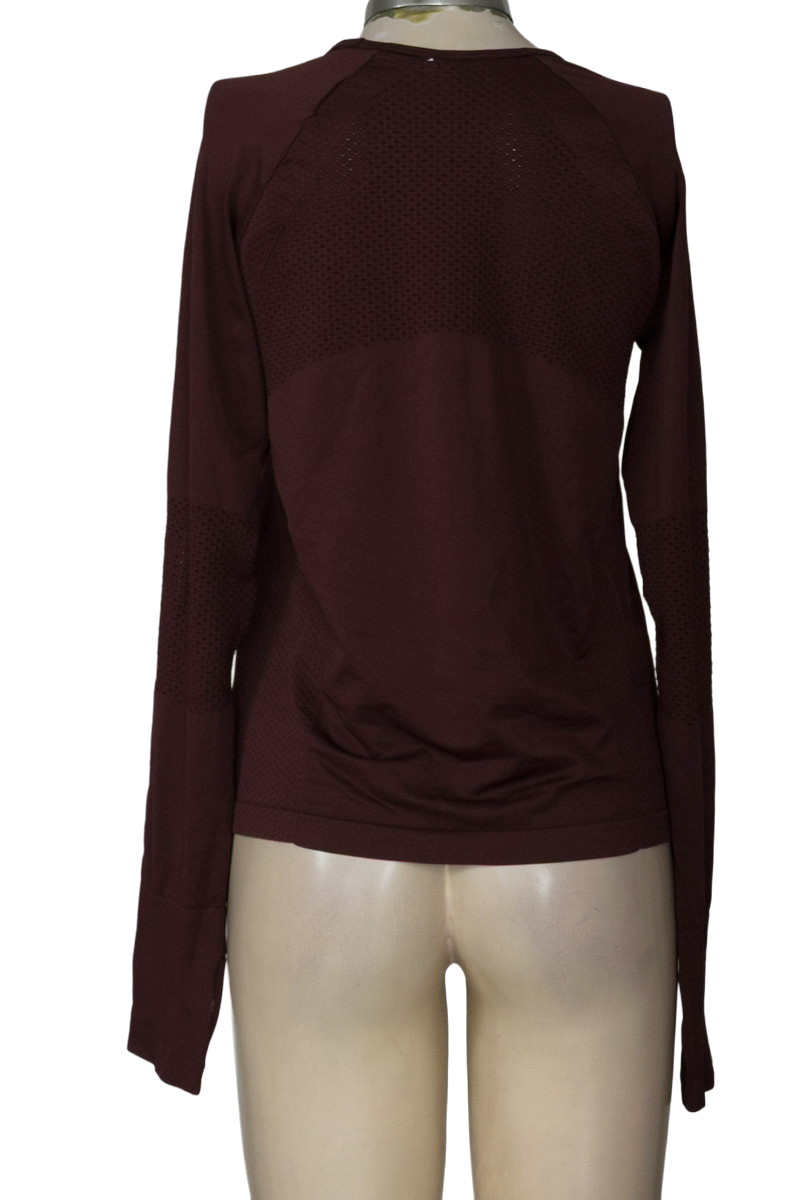 Ropa Deportiva / Salida de Baño color Vinotinto - H&M