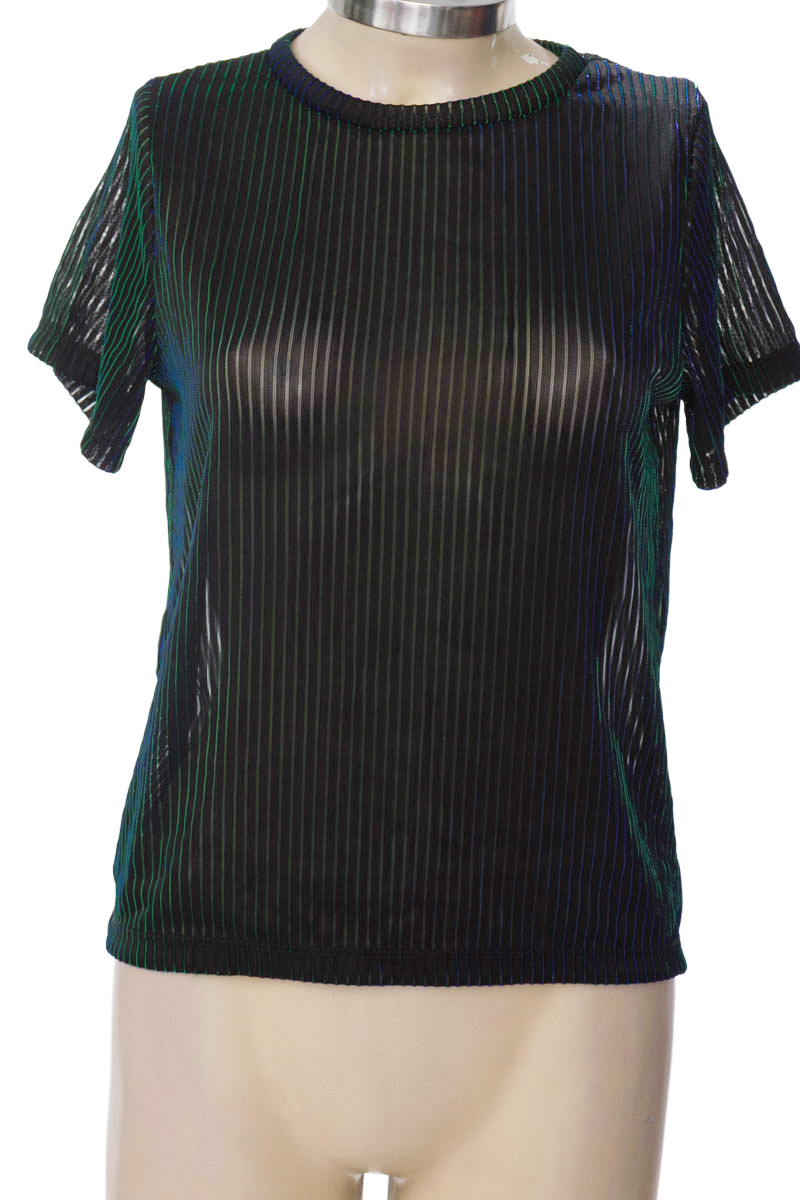 Top / Camiseta color Negro - Free Spirit