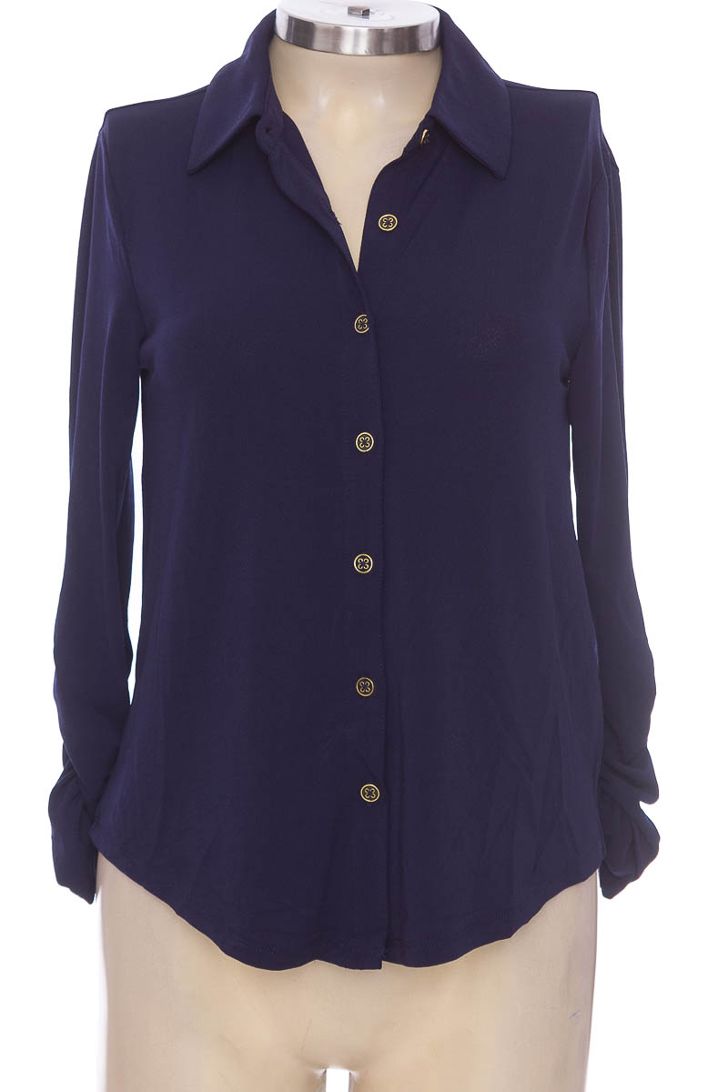 Blusa color Azul Cable & Gauge Closeando