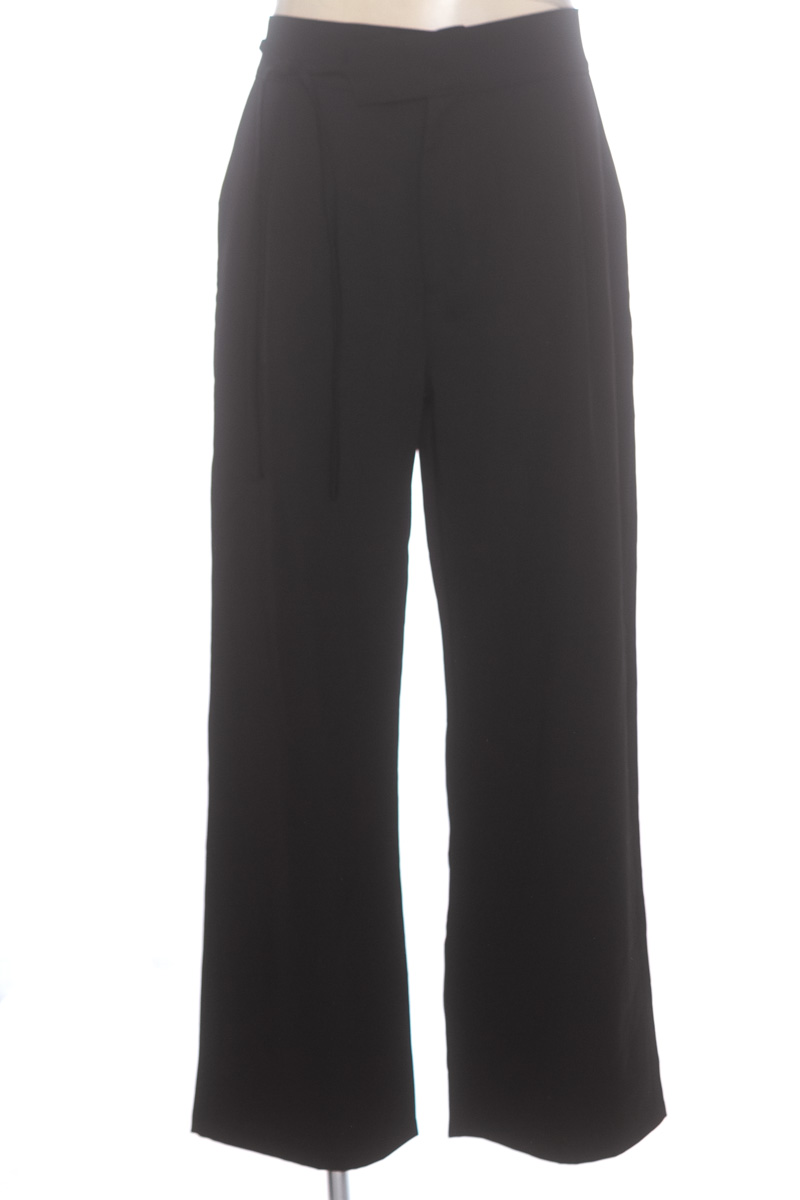 Pantalones color Negro - Closeando