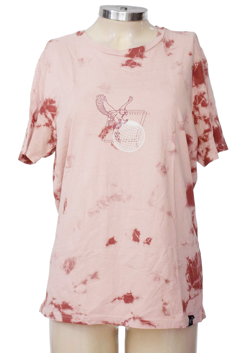 Top / Camiseta color Rosado - Bearcliff