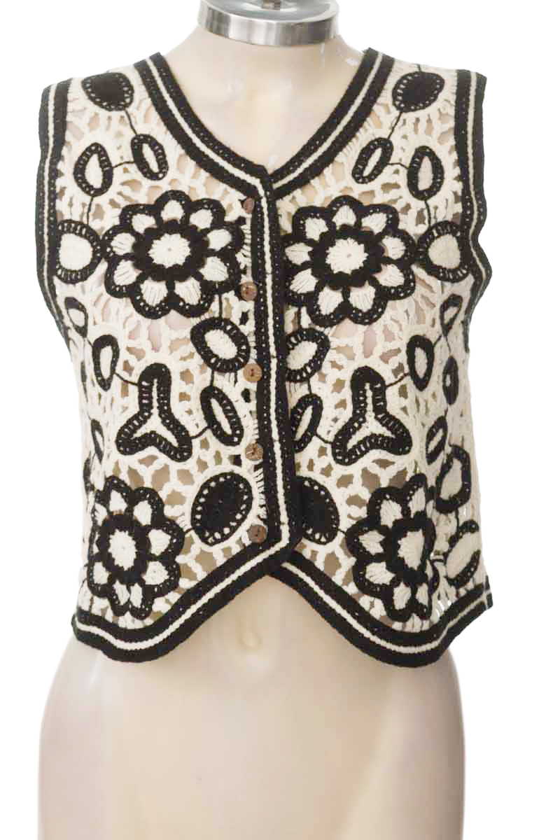 Blusa color Beige - Closeando