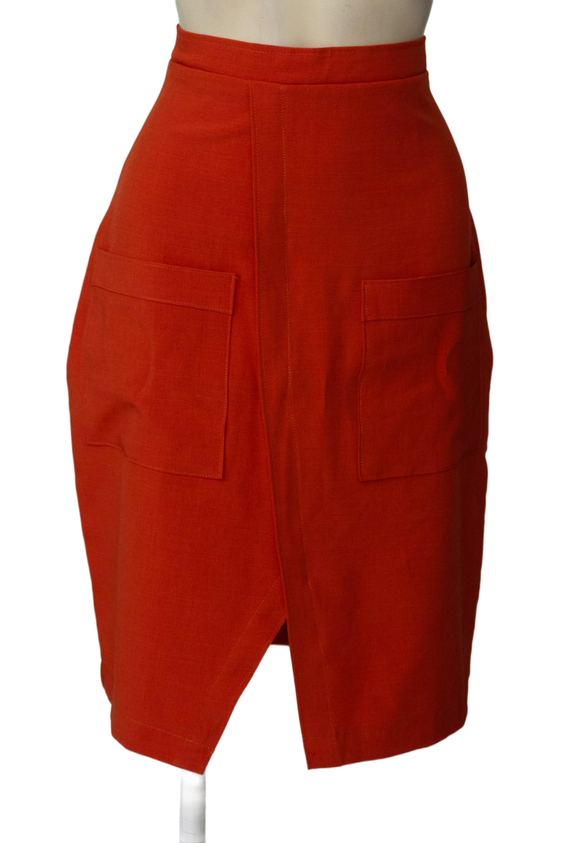 Falda color Naranja - Closeando