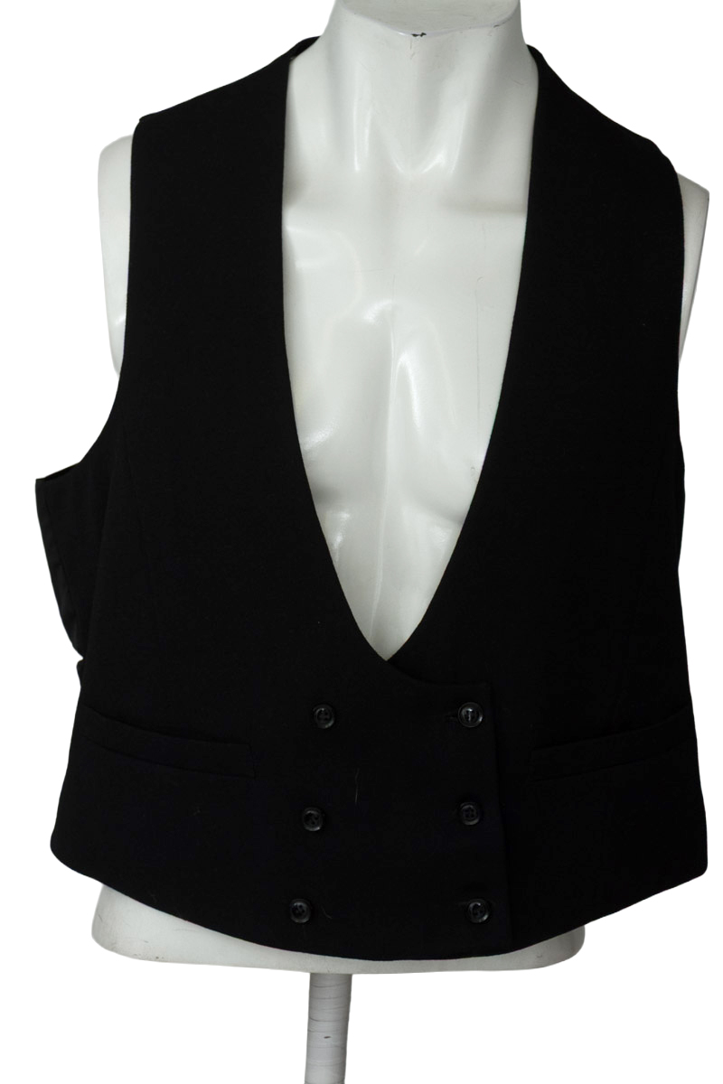 Chaqueta color Negro - Closeando