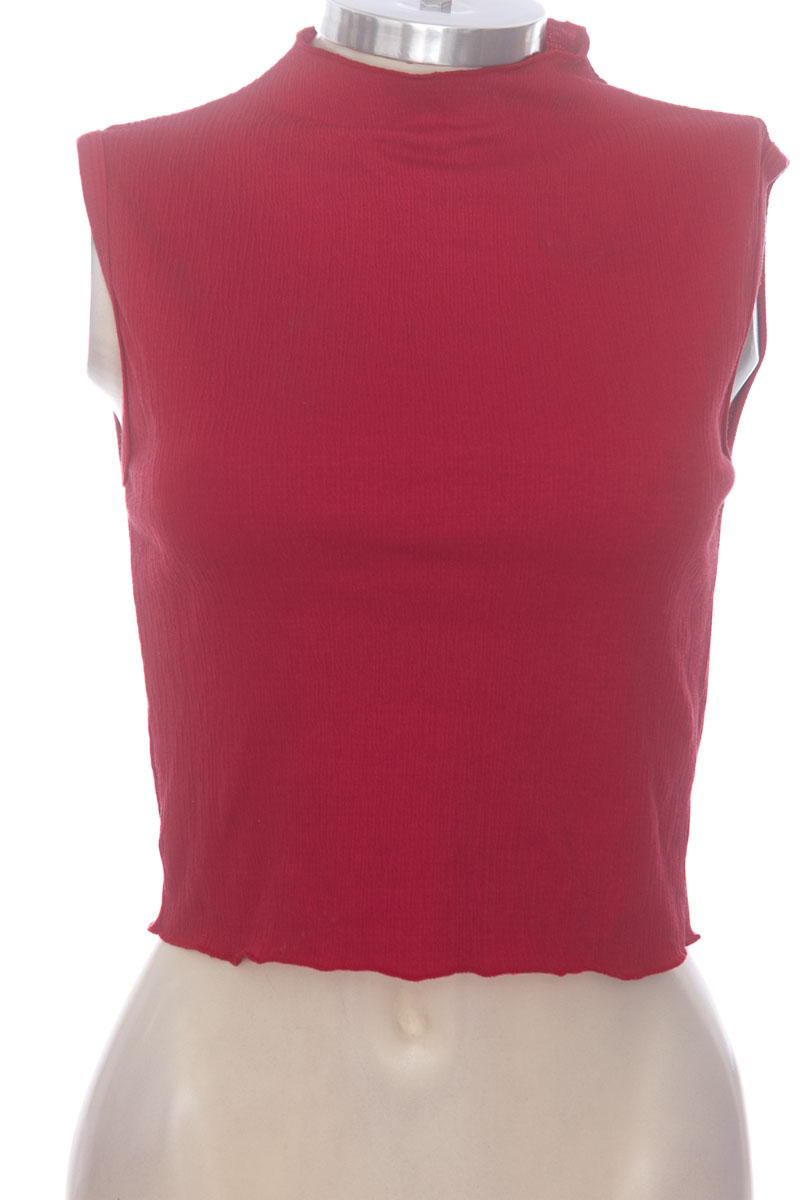 Top / Camiseta color Rojo - Loguin