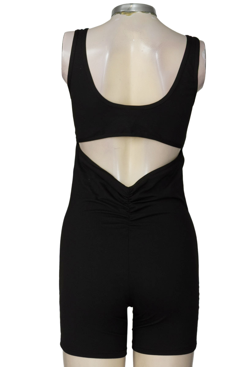 Ropa Deportiva / Salida de Baño color Negro - Closeando