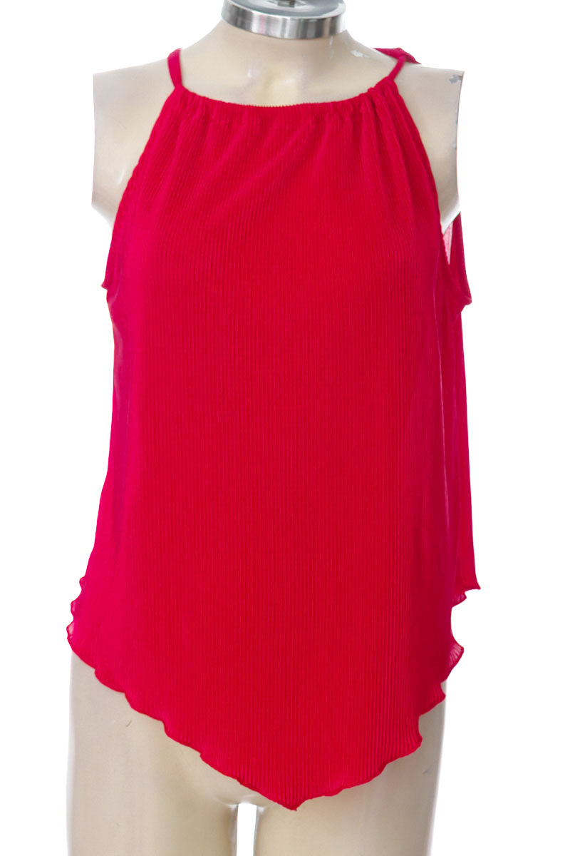 Blusa color Rojo - Closeando