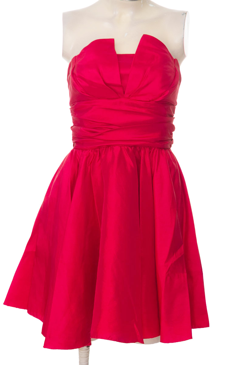 Vestido / Enterizo color Rojo - Closeando