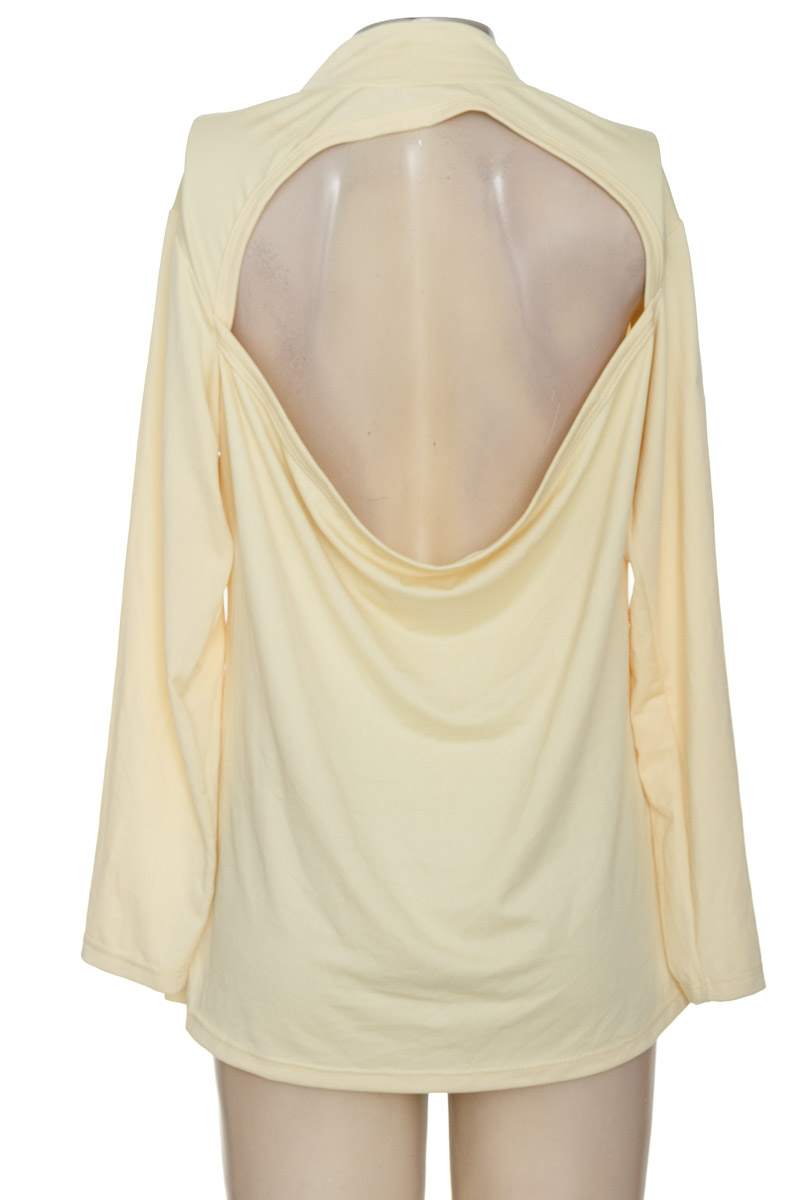 Top / Camiseta color Amarillo - LUXURY F