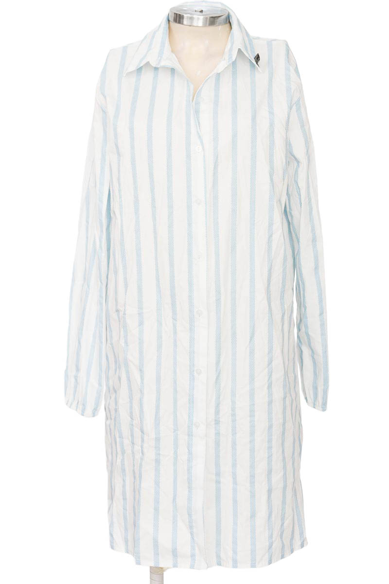 Vestido / Enterizo color Azul - Real Human