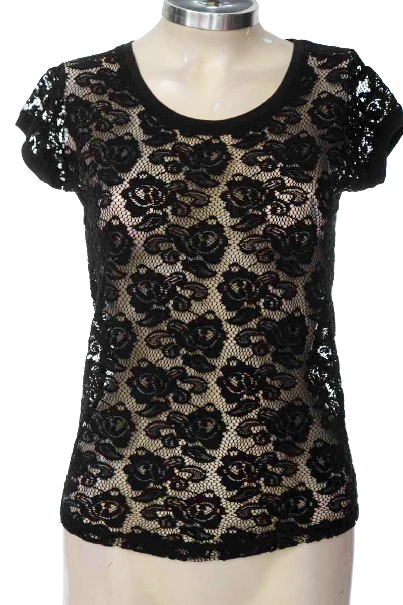 Top / Camiseta color Negro - Zara