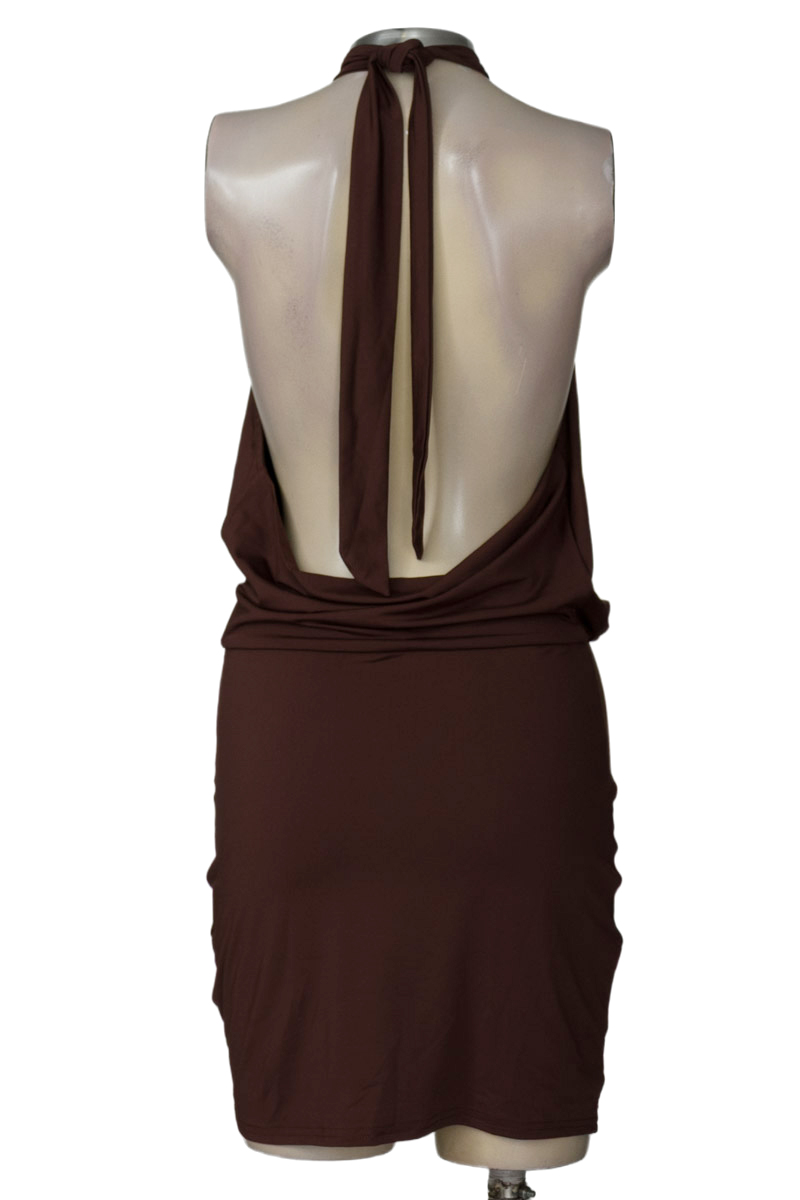 Vestido / Enterizo color Café - Closeando