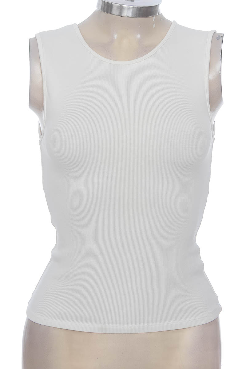 Top / Camiseta color Blanco - Zara