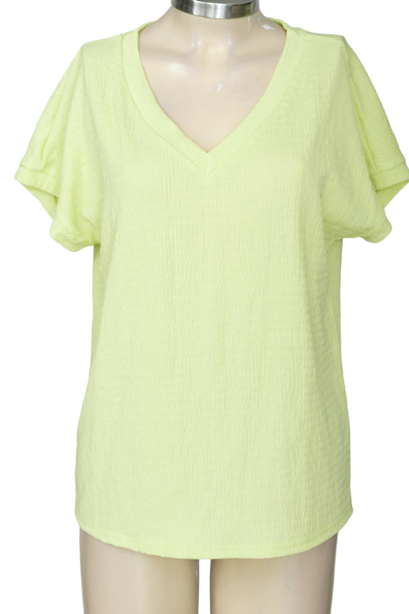 Top / Camiseta color Verde - Closeando