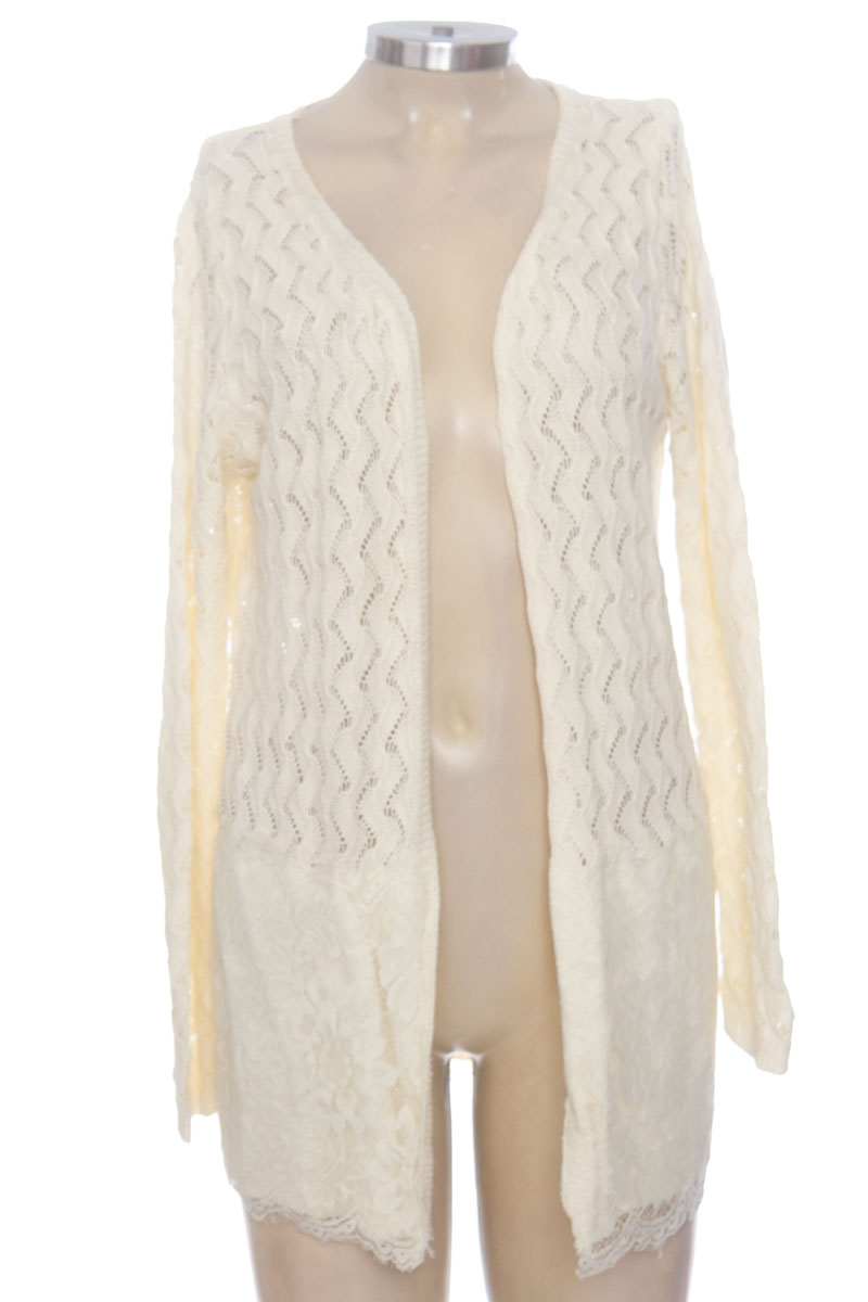 Sweater color Blanco - Closeando