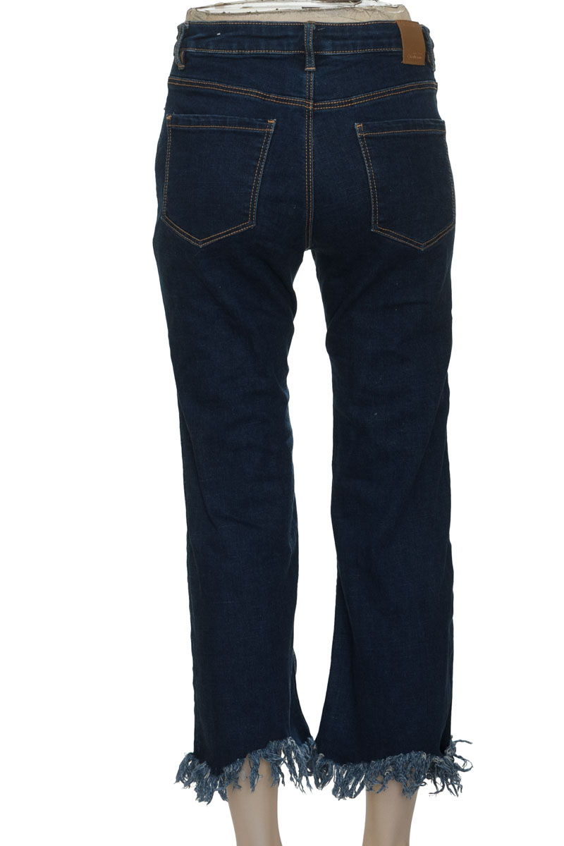 Pantalones color Azul - Stradivarius