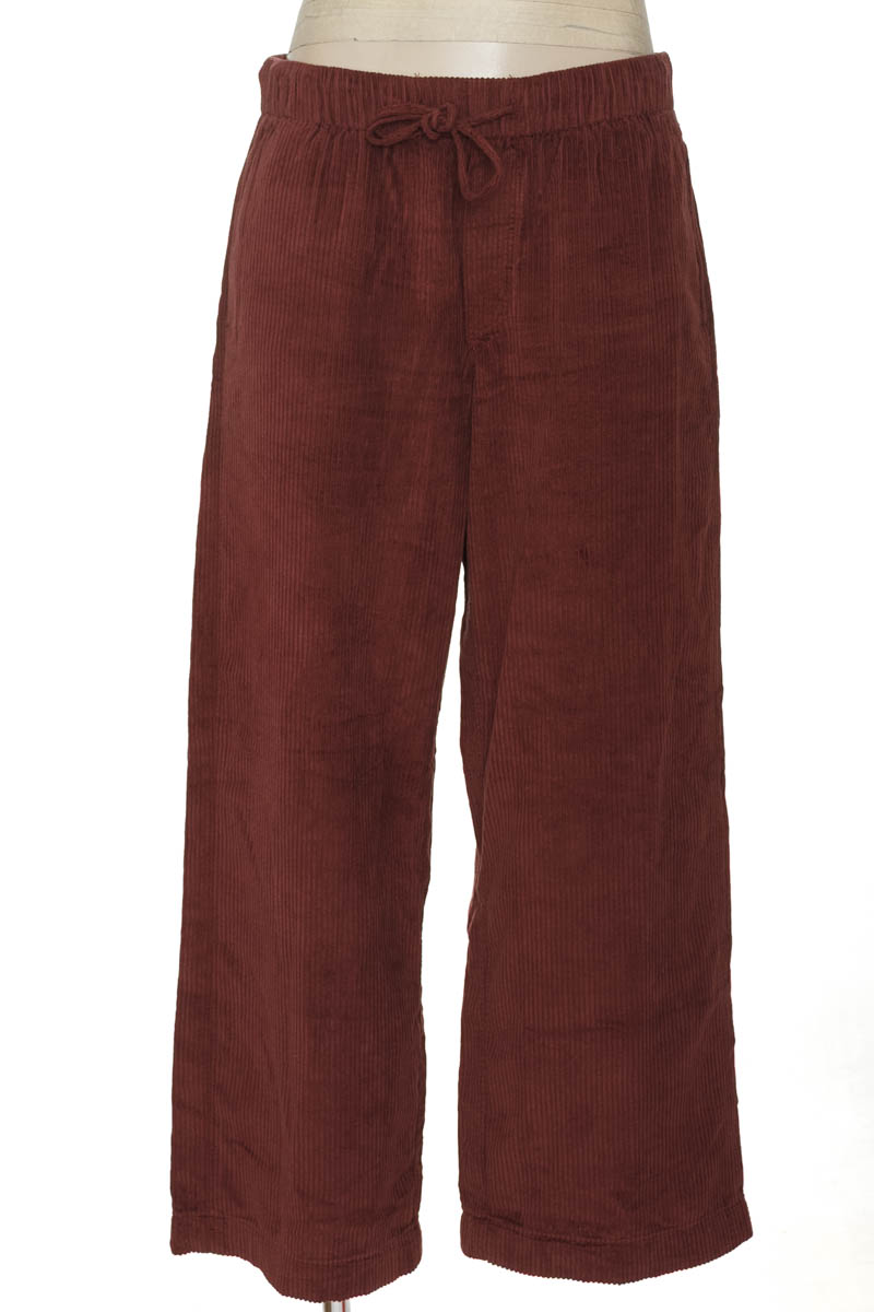 Pantalones color Vinotinto - American Eagle