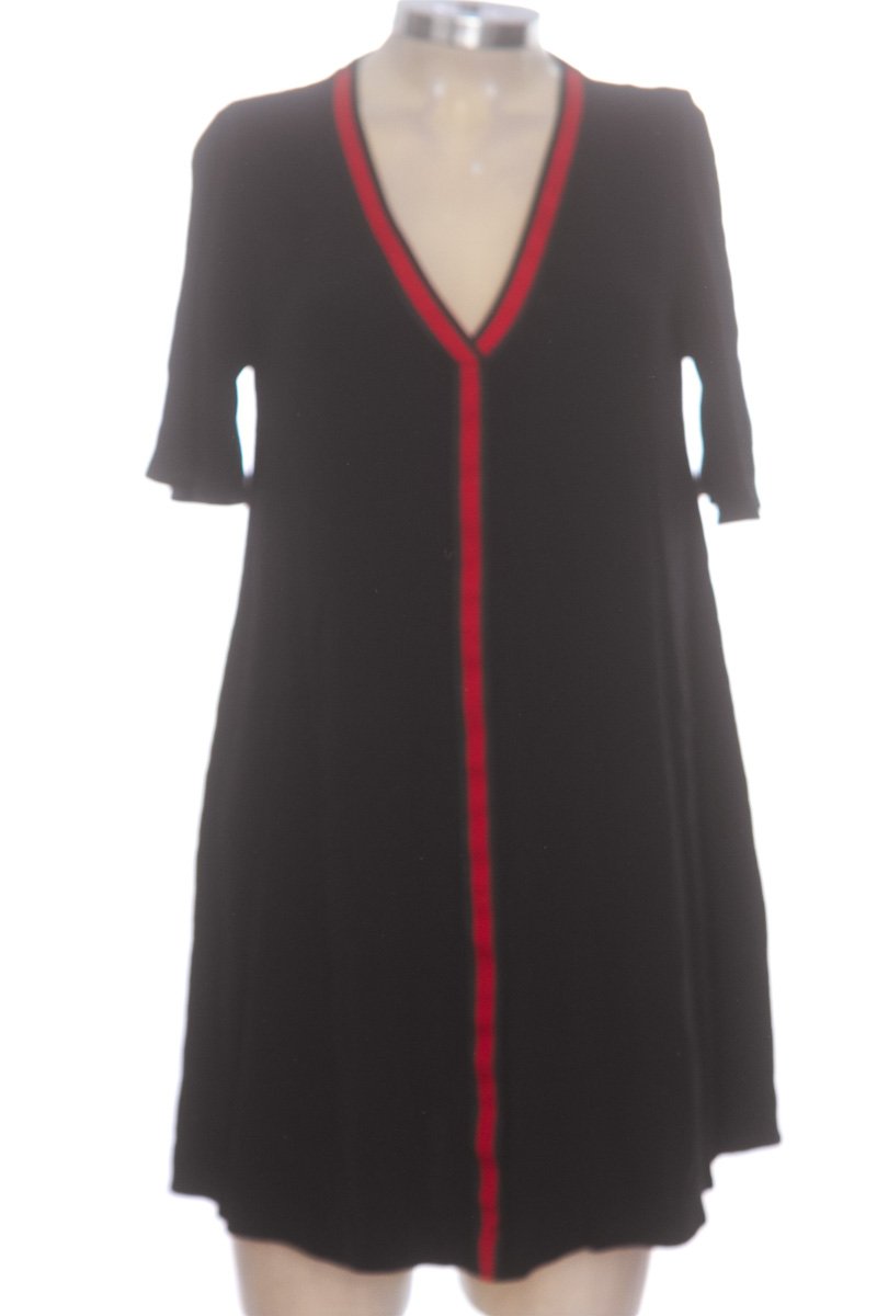 Vestido / Enterizo color Negro - Zara