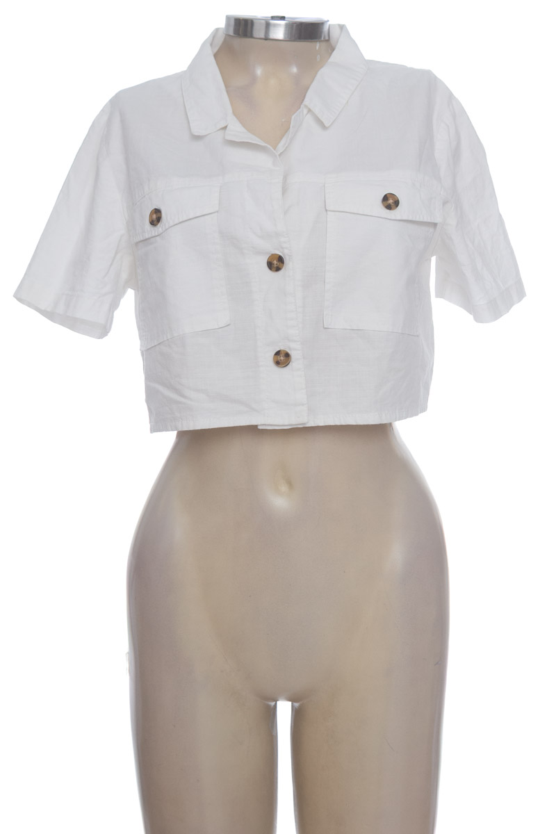 Top / Camiseta color Blanco - Divided by H&M
