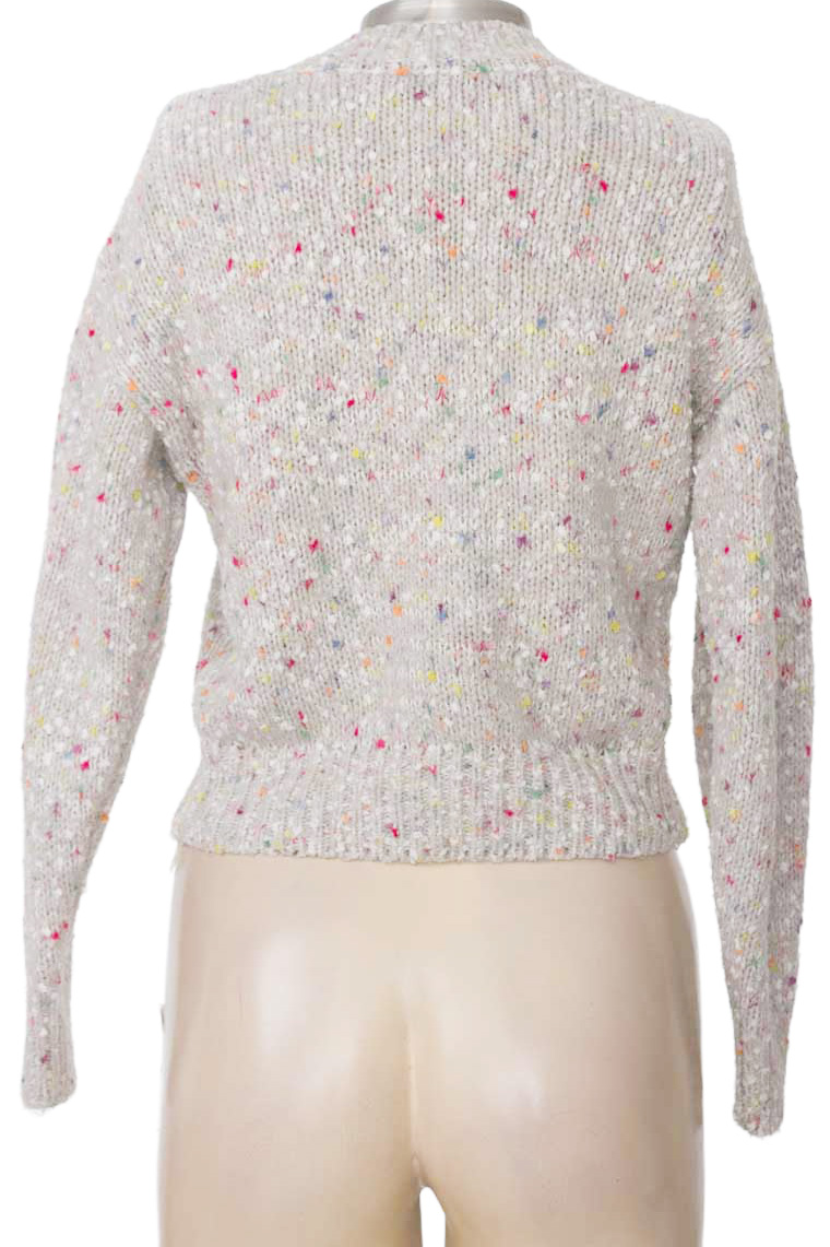 Sweater color Gris - Closeando