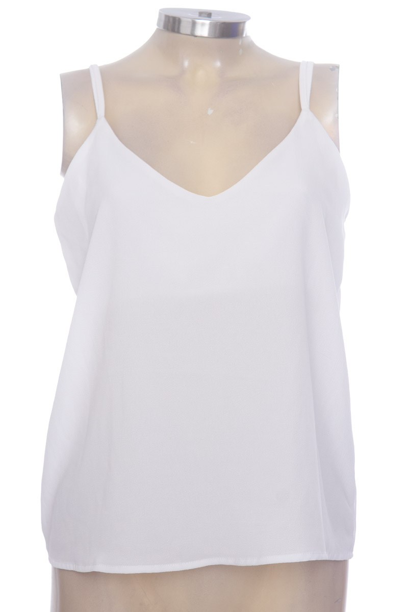 Top / Camiseta color Blanco - TOP ONE