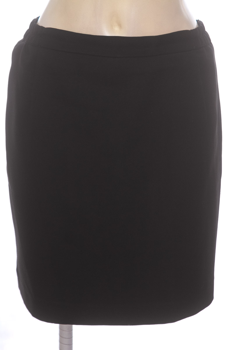 Falda color Negro - TOP IN