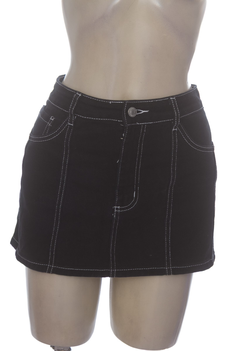 Falda color Negro - Forever 21